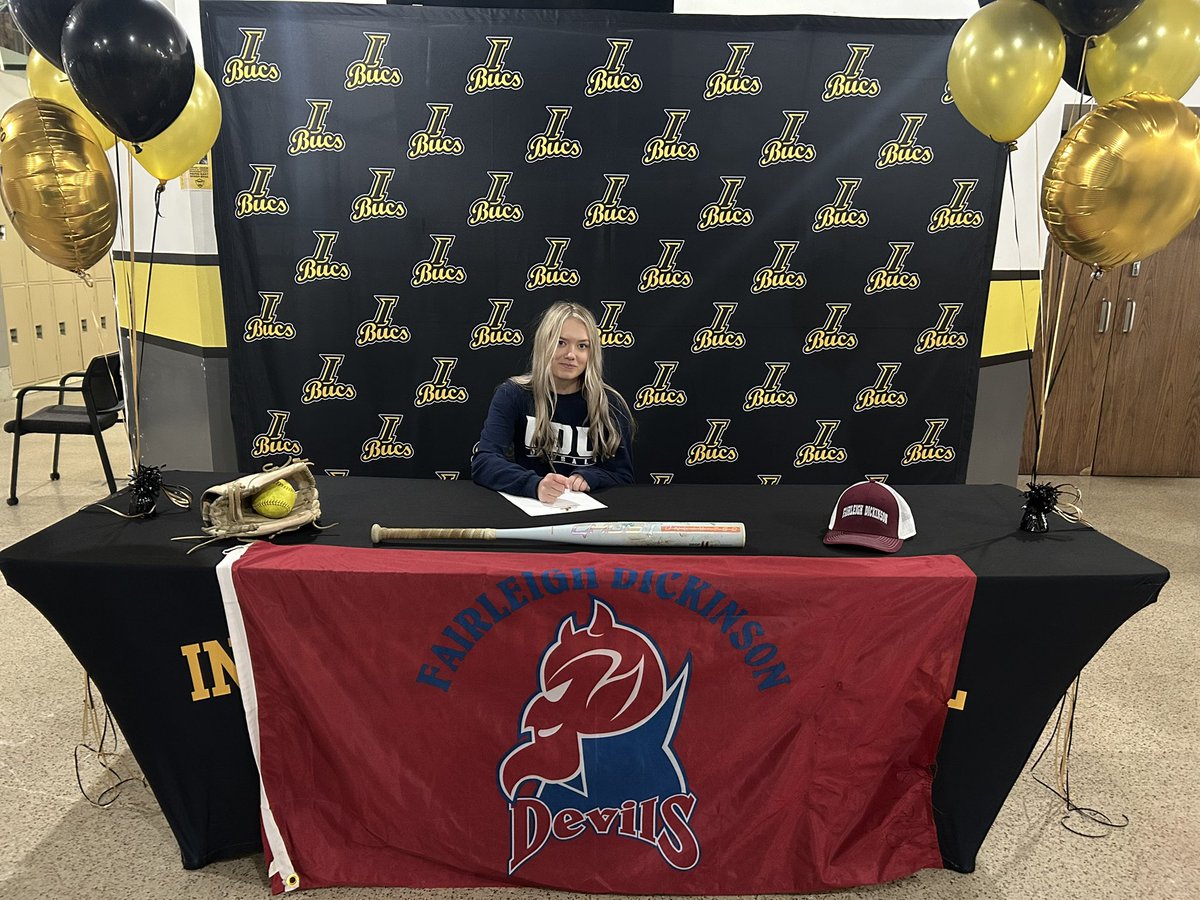 Summer Burrell tweet media