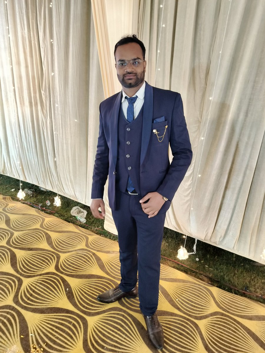 rajacademypra's tweet image. वक़्त आने दे दिखा देंगे तुझे ऐ आसमाँ 
हम अभी से क्यूँ बताएँ क्या हमारे दिल में है 🙏✅✅ #statu #Motivation