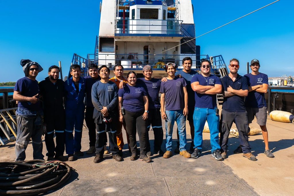 SeaShepherdSSCS's tweet image. Would you give up creature comforts and Christmas for the shipyard? They did 🫡💙
#crewlife #shiplife
SeaShepherd.org