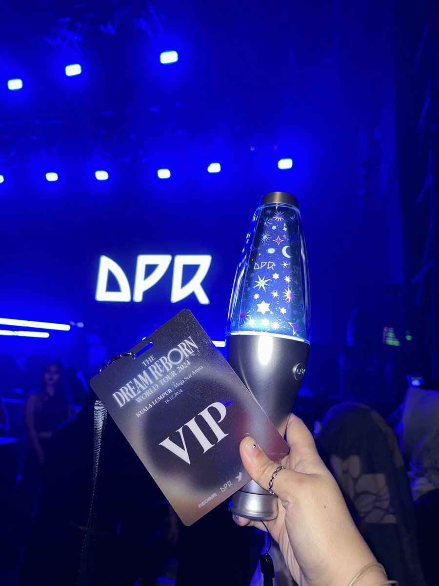 farisheee's tweet photo. Thank you DPR, last night was insaneee 🖤🔥 @DPRIAN_ https://t.co/A5zDEbfC2f