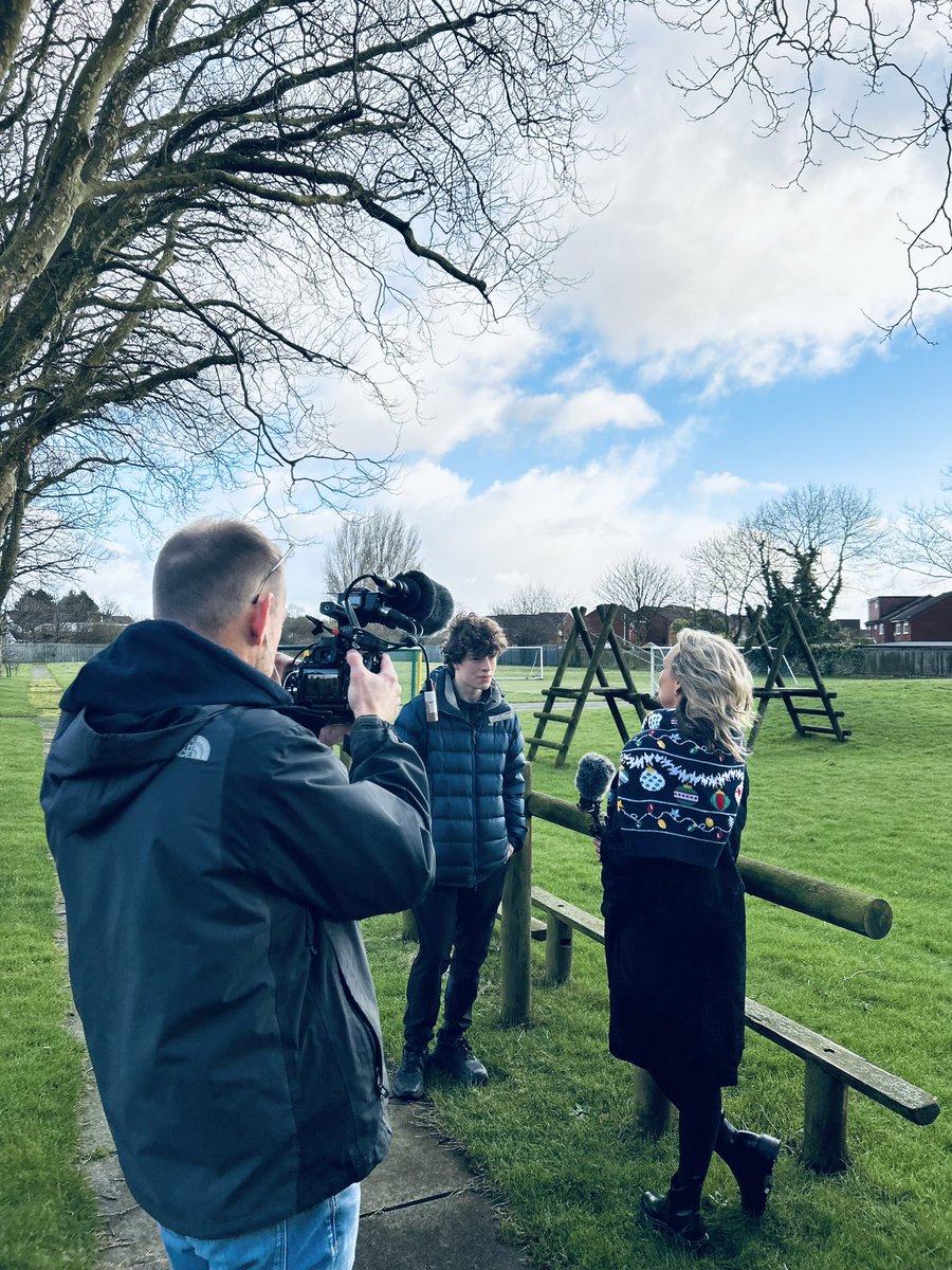 Welcome <a href="/ElaineWITV/">Elaine Willcox</a> &amp; <a href="/GranadaReports/">ITV Granada Reports</a> for a Christmas Special <a href="/StVincentsL12/">St. Vincent's School</a> 🎄⚽️🎥