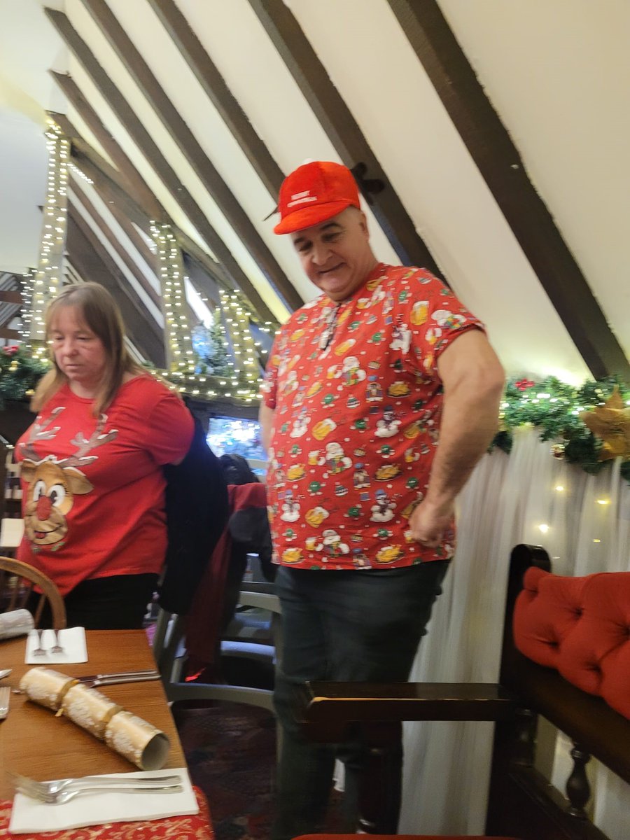 ALL4UFOSTERING's tweet photo. Foster Carer Christmas Dinner no.2 - fab meal and company... https://t.co/Bv2k28o3fg