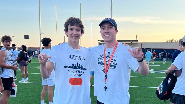 Six Star Football | PLUS+ (@sixstarfootball) on Twitter photo The Next Big Thing: Texas Class of '27 Tight Ends Making Their Mark
⭐️Bogany of Lewisville & North Crowley's Cooper among top TE names on the radar in TX '27🔥
STORY▶️🔗sixstarfootball.com/article/the-ne…
<a href="/Camden_Ables/">Camden Ables</a> <a href="/landon_bogany/">Landon “Boogie” Bogany</a> <a href="/CaseBenoit/">Case Benoit</a> <a href="/Jeramie_D1/">Jeramie Tae’Shawn Cooper</a> <a href="/CDupes22343/">Colton dupes</a> <a href="/aidanforthman3/">Aidan Forthman</a> The Next Big Thing: Texas Class of '27 Tight Ends Making Their Mark
⭐️Bogany of Lewisville & North Crowley's Cooper among top TE names on the radar in TX '27🔥
STORY▶️🔗sixstarfootball.com/article/the-ne…
<a href="/Camden_Ables/">Camden Ables</a> <a href="/landon_bogany/">Landon “Boogie” Bogany</a> <a href="/CaseBenoit/">Case Benoit</a> <a href="/Jeramie_D1/">Jeramie Tae’Shawn Cooper</a> <a href="/CDupes22343/">Colton dupes</a> <a href="/aidanforthman3/">Aidan Forthman</a>