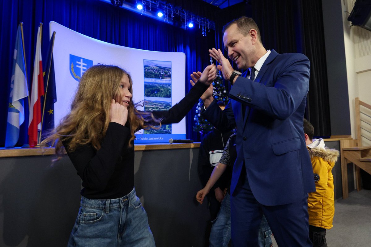 NawrockiKn's tweet image. W sercu Polska i sport. Przyszłość💪🇵🇱
Jasienica Rosielna dziś!