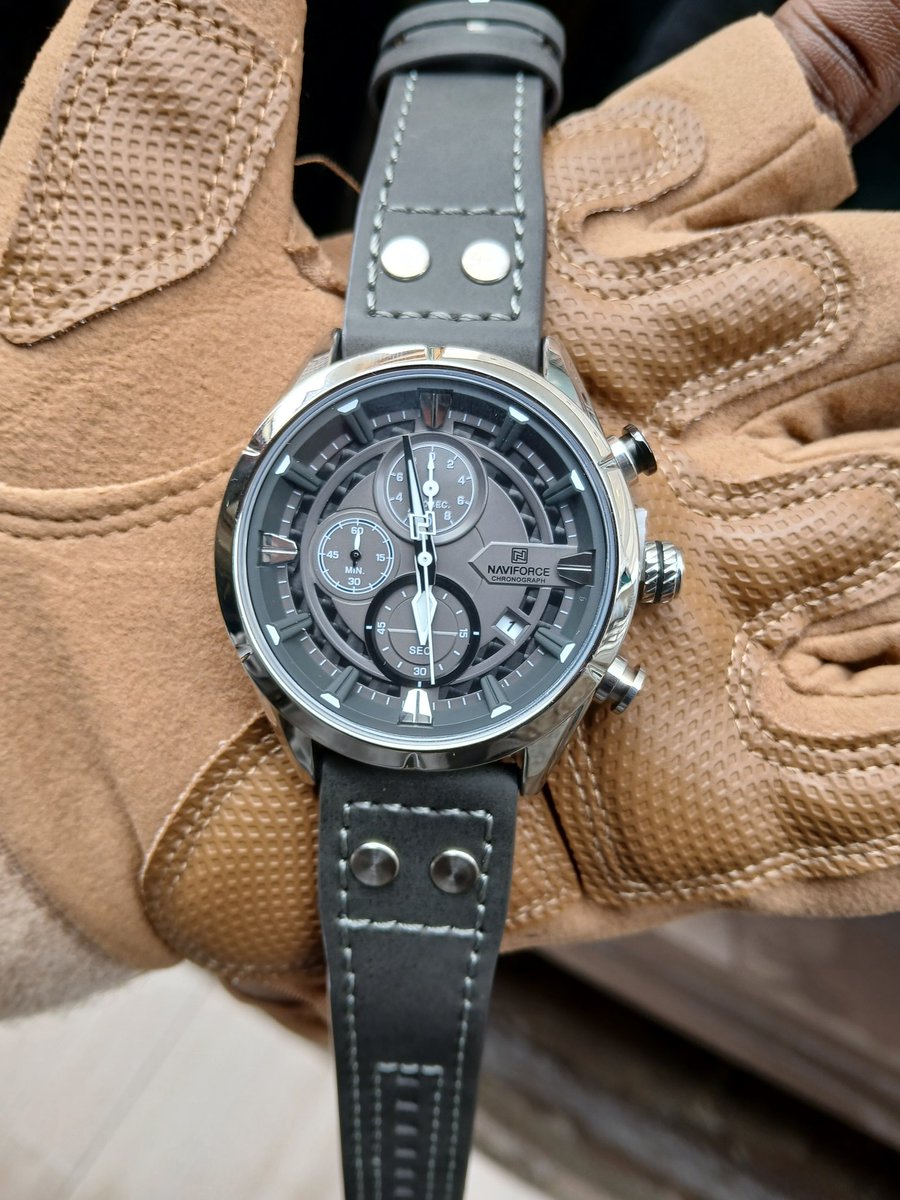 EliteTechBase's tweet photo. Timeless precision and rugged elegance Naviforce NF8045 , your companion for everyday adventure. 

🔶️Get yourself and your loved one an amazing Gift
 ✨ Spread the love
🔅 Shop Smart
Follow @EliteTechBase

Ksh 3,499
Contact: ☎️ +254 758391332

#CarabaoCup #Zlatan https://t.co/Y8ibBuaEse