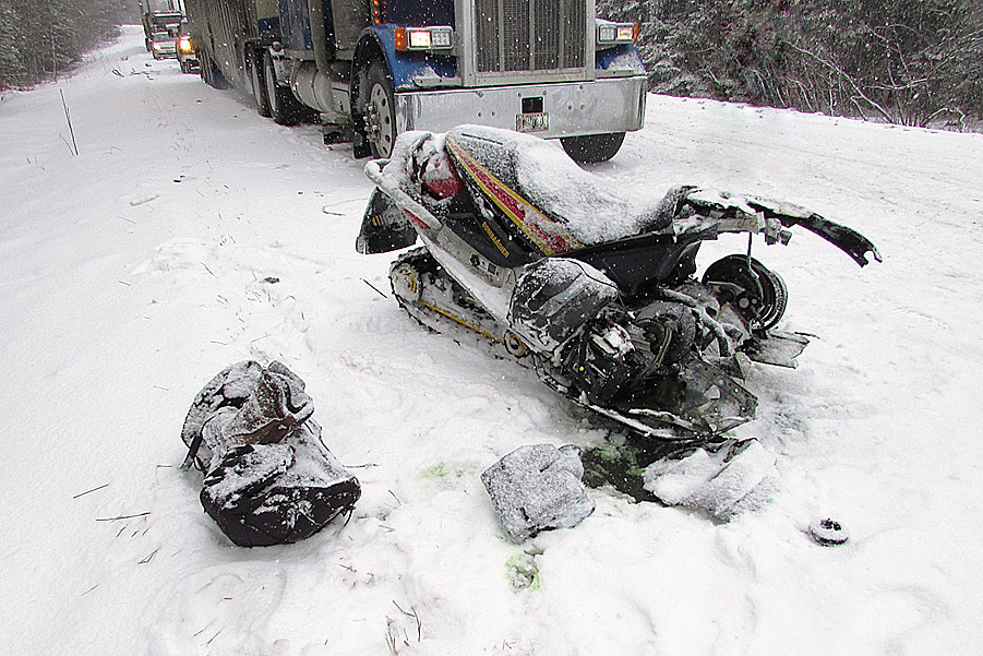 ATTENTION Ontario hunters, anglers, hikers, campers, berry-pickers, snowmobilers, and ATV drivers: Please view and share this free course--it could save a life!: bit.ly/3BD32G2  

#ForestProducts #ForestRoads #HealthAndSafety #SafeDriving #Hunters #PublicSafety