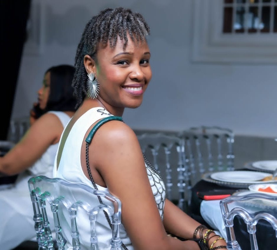 C'est ce regard là,

C'est en pensant à ce regard, que je monte sur scène, en me disant : "fais mieux que la dernière fois".

Joyeux anniversaire, love u, ❤️. 

#LeProjet12 🏴
Bientôt...