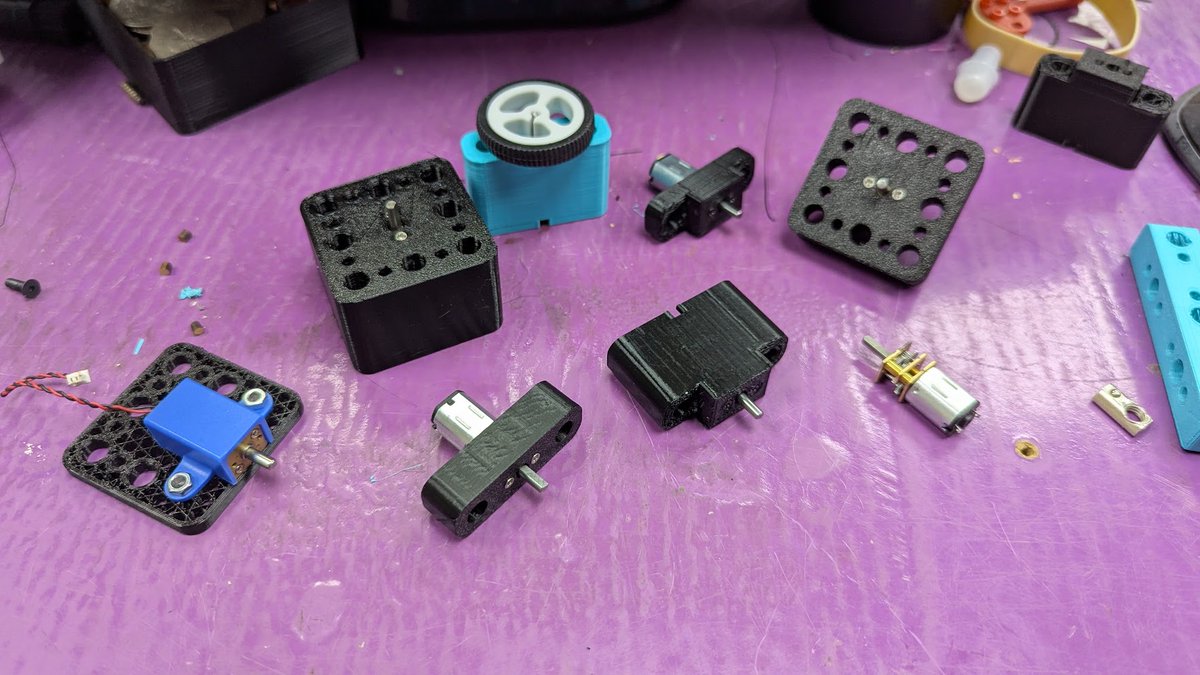 oomlout's tweet photo. Getting back to some #oobb ing. Mostly working on process at the moment, but n20 gear motor holders have emerged. ( https://t.co/2FSqK0I3tV ) https://t.co/KHu8WEzrAb