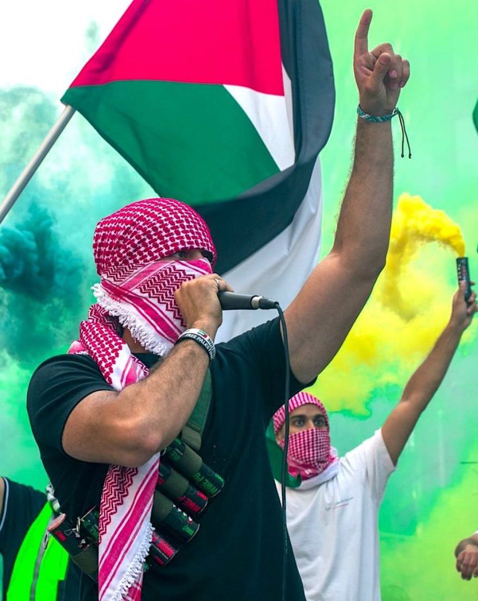 Concerned Canadian tweet media