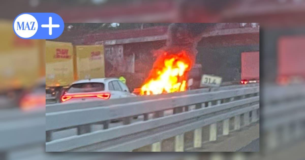 Weiter offene Fragen zu Verhalten von Tesla-Werkfeuerwehr nach tödlichem Unfall nahe Gigafactory maz-online.de/brandenburg/to…