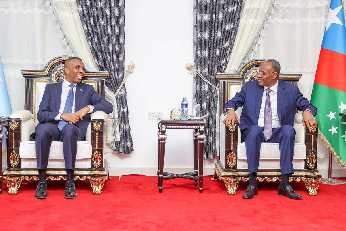 Waxaan uga mahad-celinayaa Madaxda iyo Shacabka Dowlad Gobolleedka Koofur Galbeed, sida diirran ee ay aniga iyo wafdigayga noogu soo dhaweeyeen Baydhabo.

Ujeedka socdaalkaygu waxa uu la xiriiraa xoojinta wada-shaqeynta Hey’adaha Dowladda Heer Federaal iyo Heer Dowlad Gobolleed.