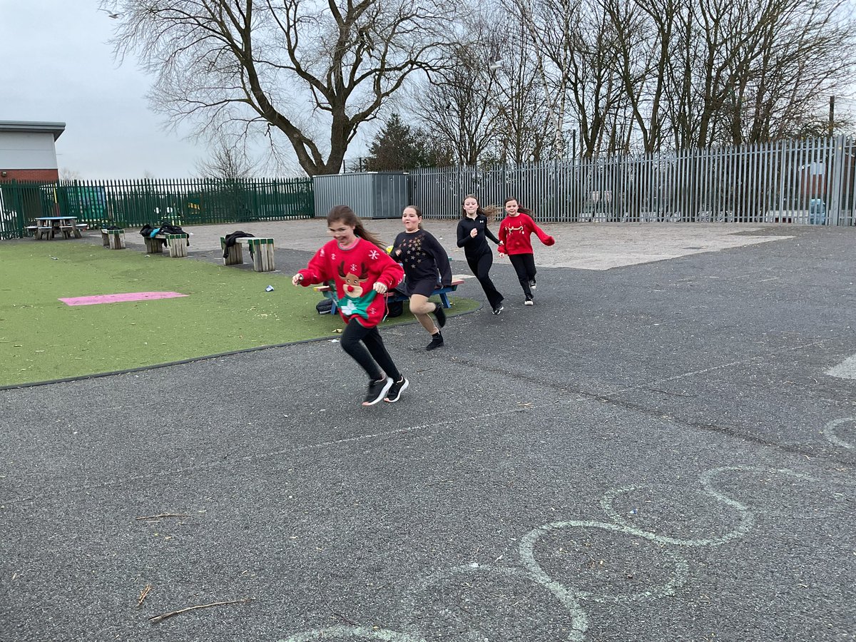 MrB_Thatto's tweet photo. Santa dash https://t.co/9A8Q6eSmly