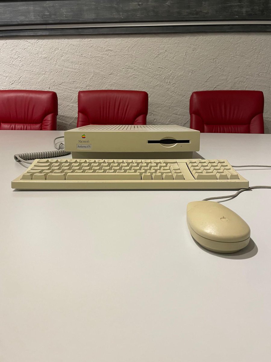 Macintosh Performa 475 :  tu es motivé-e pour un retour vers le futur !?