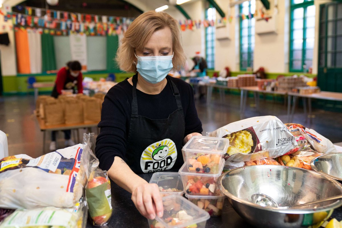 This year, we rescued enough food to serve 4,466 meals. 

That’s 1500 people served a healthy meal and a connection in their community. 🍲❤️
 
Every meal counts – consider supporting us with a small donation!
