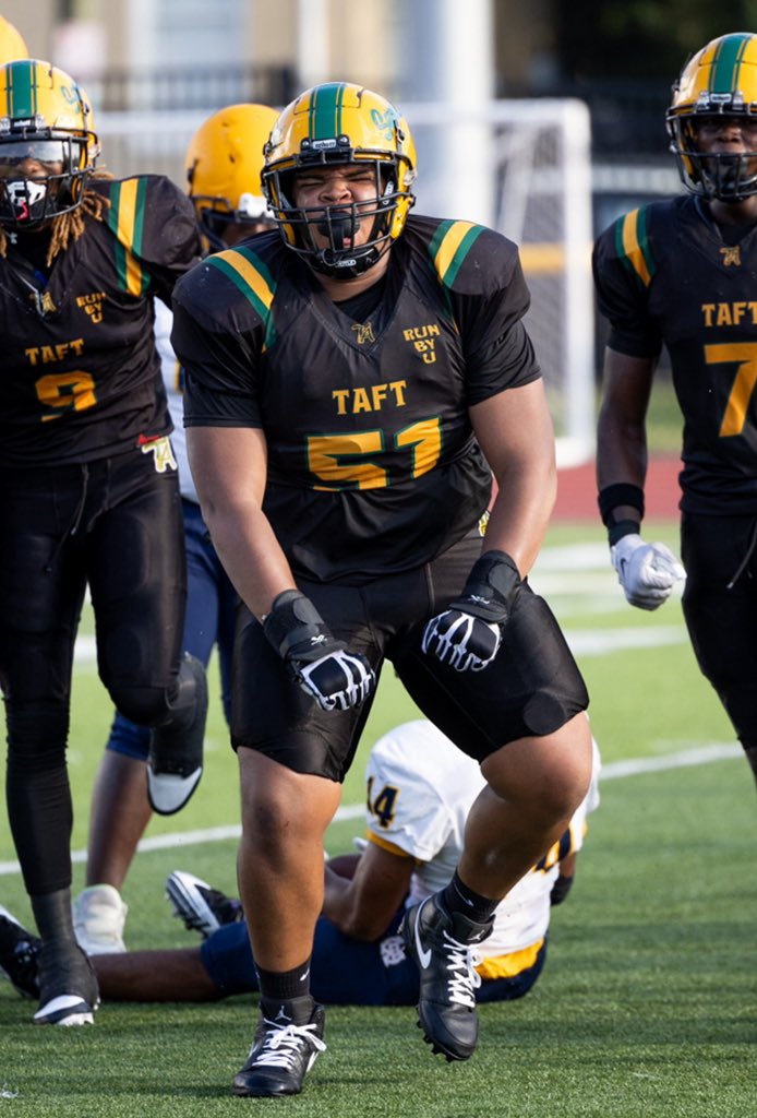 Junior Year Full Season Highlights🔰💯
Regional Champion 🏆
State Semi-Finalists 
Record 12-3 
All Conference DL 🦍
2nd Team All State 
Conference Kicker of the year 🦵
6’1 285
75 TOT 
42 Solo 
33 AST
12 Sacks 
23 TFL 
1    FF 
1   FR 
hudl.com/v/2RGwJv