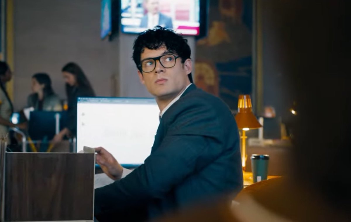 Primer vistazo a David Corenswet como Clark Kent en #SUPERMAN

En cines el 11 de julio de 2025