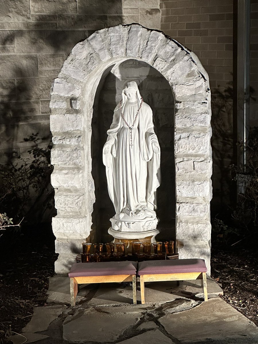 What a beautiful way to be greeted this morning but by Mary in her grotto! Let us take inspiration from Blessed Edmund who had a profound relationship with the Blessed Mother of the Christ Child! She will always lead <a href="/BroRiceWarriors/">Brother Rice HS</a> to her Son! Live Jesus in our Hearts, Forever!