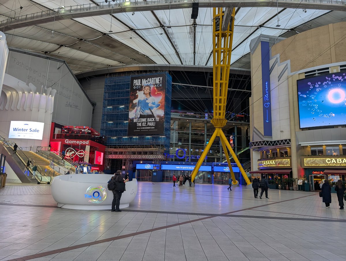 marunimikazuki's tweet image. #O2ARENA #PaulMcCartney Roadを明るいうちに歩く