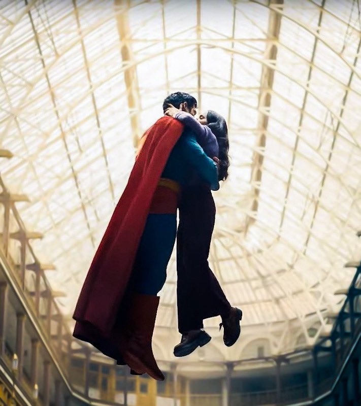 dailyclois's tweet photo. Our new Lois Lane and Superman https://t.co/mBkEwolJyW