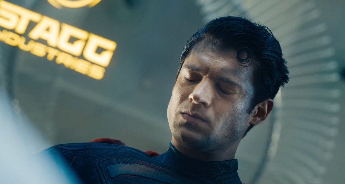 merasnixx's tweet photo. depois de 11 anos sem filme, o PRIMEIRO E MAIOR SUPER HERÓI DO MUNDO retorna aos cinemas #superman https://t.co/5dFdH42K54