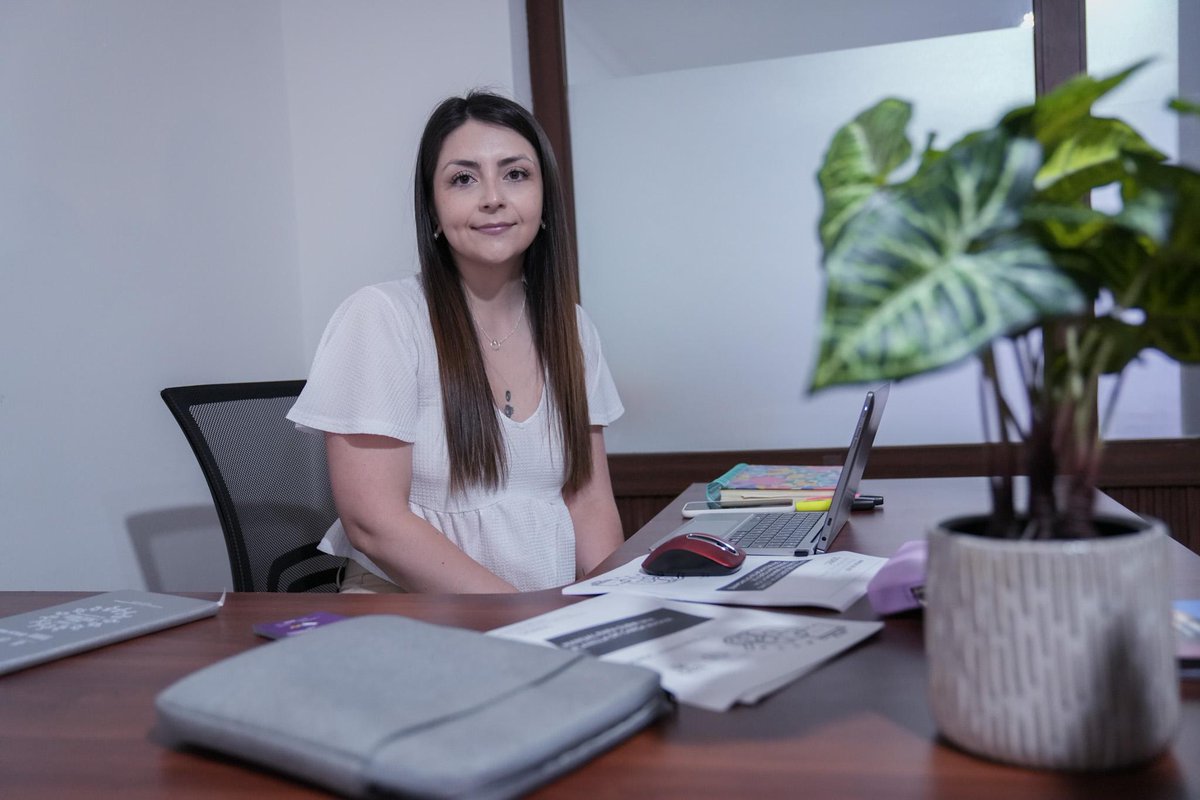 ¡Compromiso presidencial cumplido! En el Día Nacional contra el Femicidio logramos que cada región de Chile cuente con uno o más Centros de Atención Especializada en Violencias de Género. Hoy autoridades <a href="/MinMujeryEG/">Ministerio de la Mujer y la Equidad de Género</a> y <a href="/SernamEGChile/">SernamEG Chile</a> inauguraron el N° 24 en la región de Ñuble👏🏼