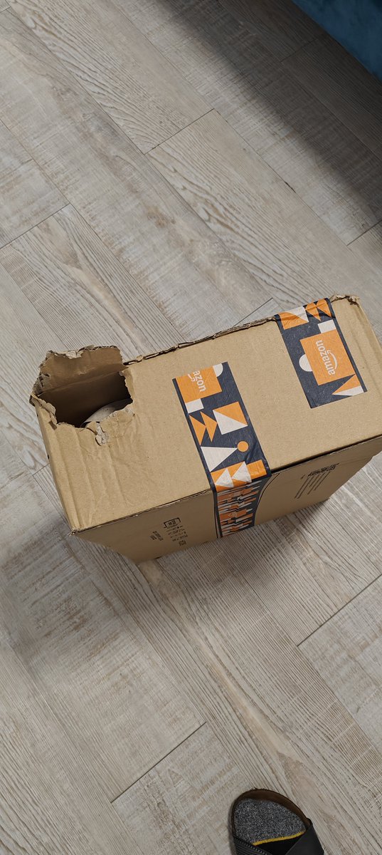 Heureusement que le contenu de mon colis n'intéressait pas votre livreur 😤
Jamais déçu par les livreurs à l'approche de Noël... <a href="/amazon/">Amazon</a>