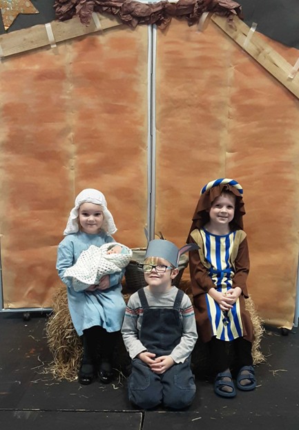 Well done to all our Reception children who performed a wonderful nativity, 'A Miracle in Town' yesterday afternoon.