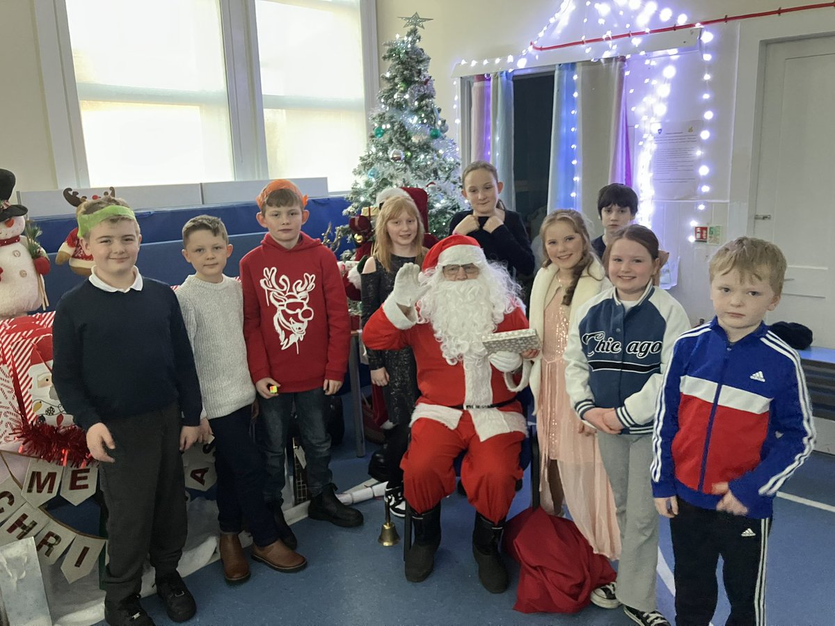 We are having a lovely afternoon at our Christmas Party and were very excited to welcome our special guest 🎅🏻 Merry Christmas!