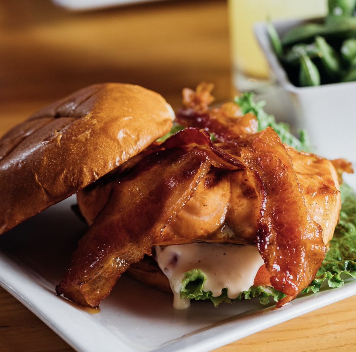 The_Cowfish's tweet photo. Omega 3s? Yes, please! The Grilled Salmon BLT: Sustainably raised & harvested salmon from the Faroe Islands, applewood bacon, lettuce, tomato & jalapeño citrus aioli 💯
#salmon #cowfish https://t.co/vV8ATnBo6B