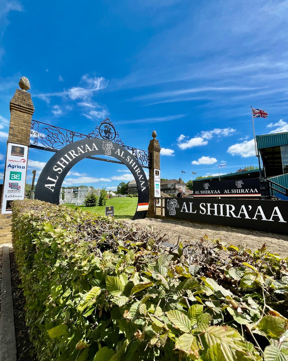 Atacanter Horsebox Hire & Sales tweet media