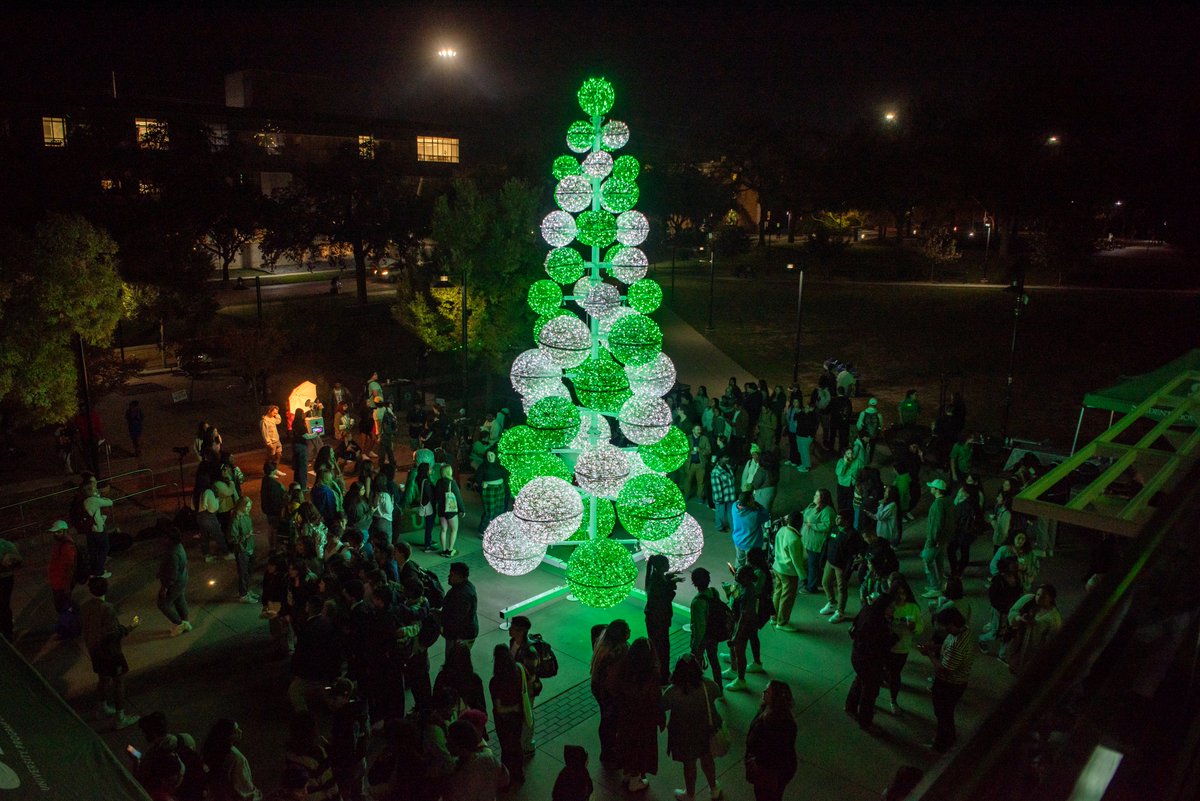 North Texan (@northtexan) on Twitter photo No matter the year, the campus loves celebrating the holidays. Students enjoy putting up trees in 1960 and 2023. Check out the #UNTthenandnow photos. No matter the year, the campus loves celebrating the holidays. Students enjoy putting up trees in 1960 and 2023. Check out the #UNTthenandnow photos.