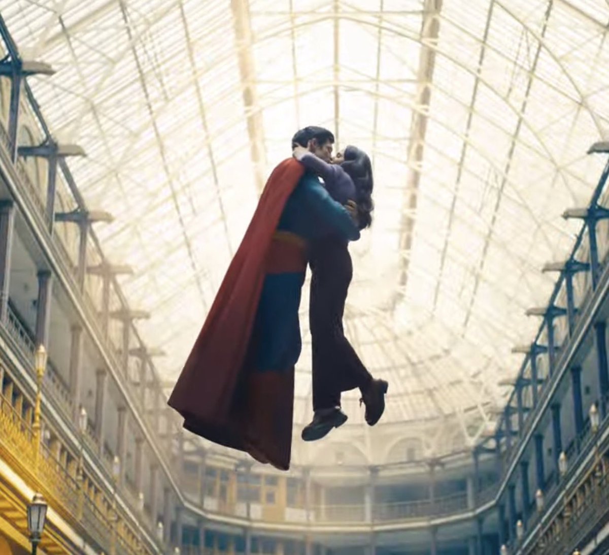 cloisthinker's tweet photo. — superman (2025) x smallville s11 https://t.co/LUpOeis0XX