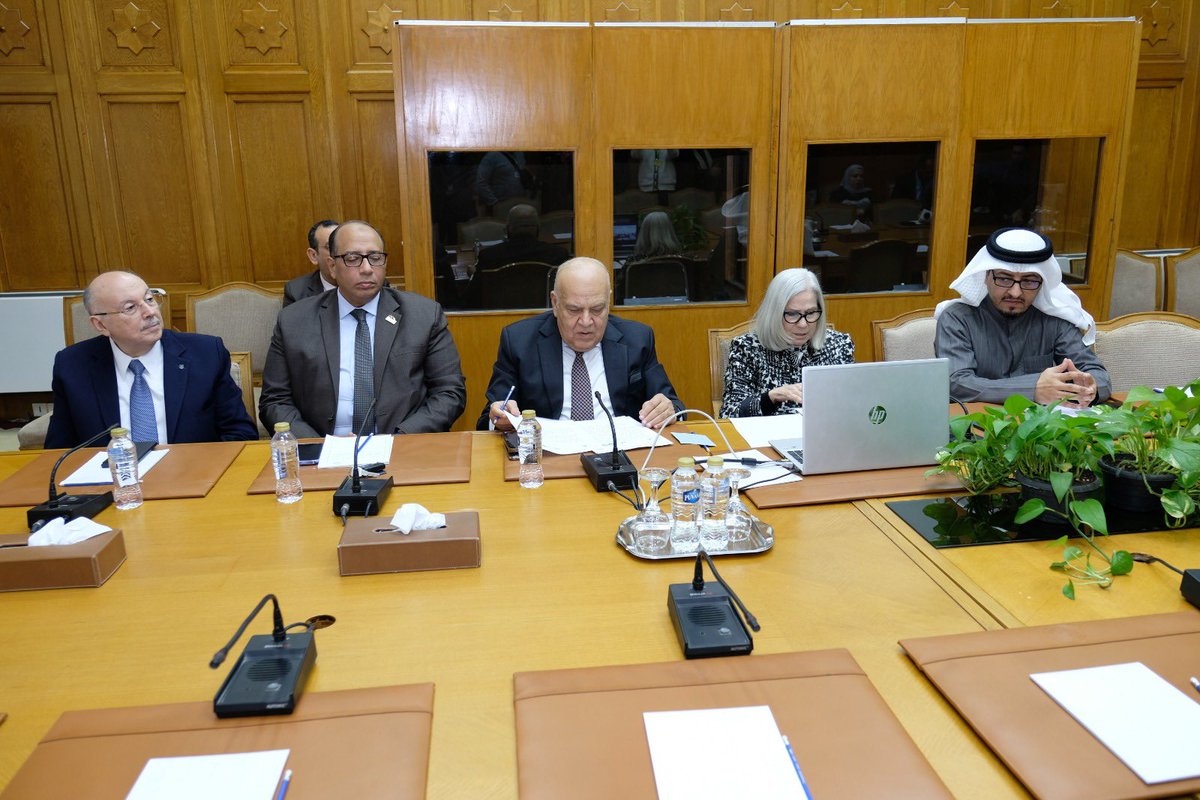 Haifa abu ghazaleh (@drabughazaleh) on Twitter photo عقدت الامين العام المساعد <a href="/DrAbuGhazaleh/">Haifa abu ghazaleh</a> رئيس مجلس إدارة التصنيف العربي للجامعات <a href="/arableague_gs/">جامعة الدول العربية</a> وعمرو سلامة الأمين العام <a href="/AArU_jor/">اتحاد الجامعات العربية</a> ود عبد المجيد بن عمارة @FASRC مؤتمرا صحفيا لاعلان نتائج التصنيف العربي للجامعات لعام 2024، عقدت الامين العام المساعد <a href="/DrAbuGhazaleh/">Haifa abu ghazaleh</a> رئيس مجلس إدارة التصنيف العربي للجامعات <a href="/arableague_gs/">جامعة الدول العربية</a> وعمرو سلامة الأمين العام <a href="/AArU_jor/">اتحاد الجامعات العربية</a> ود عبد المجيد بن عمارة @FASRC مؤتمرا صحفيا لاعلان نتائج التصنيف العربي للجامعات لعام 2024،