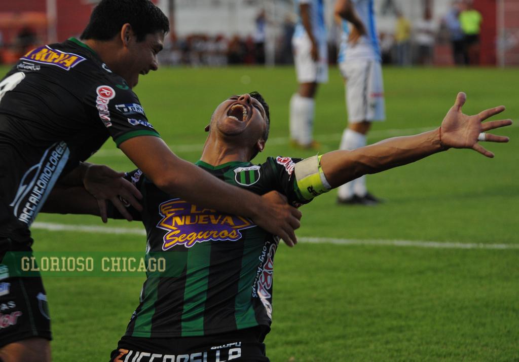 meteora_hxc's tweet photo. 19 de diciembre de 2014 
Chicago 1-0 Gimnasia de Jujuy
Vamos a volver a la Primera, la banda va a estar de fiesta 💚🖤 https://t.co/vsZaMUY6mJ