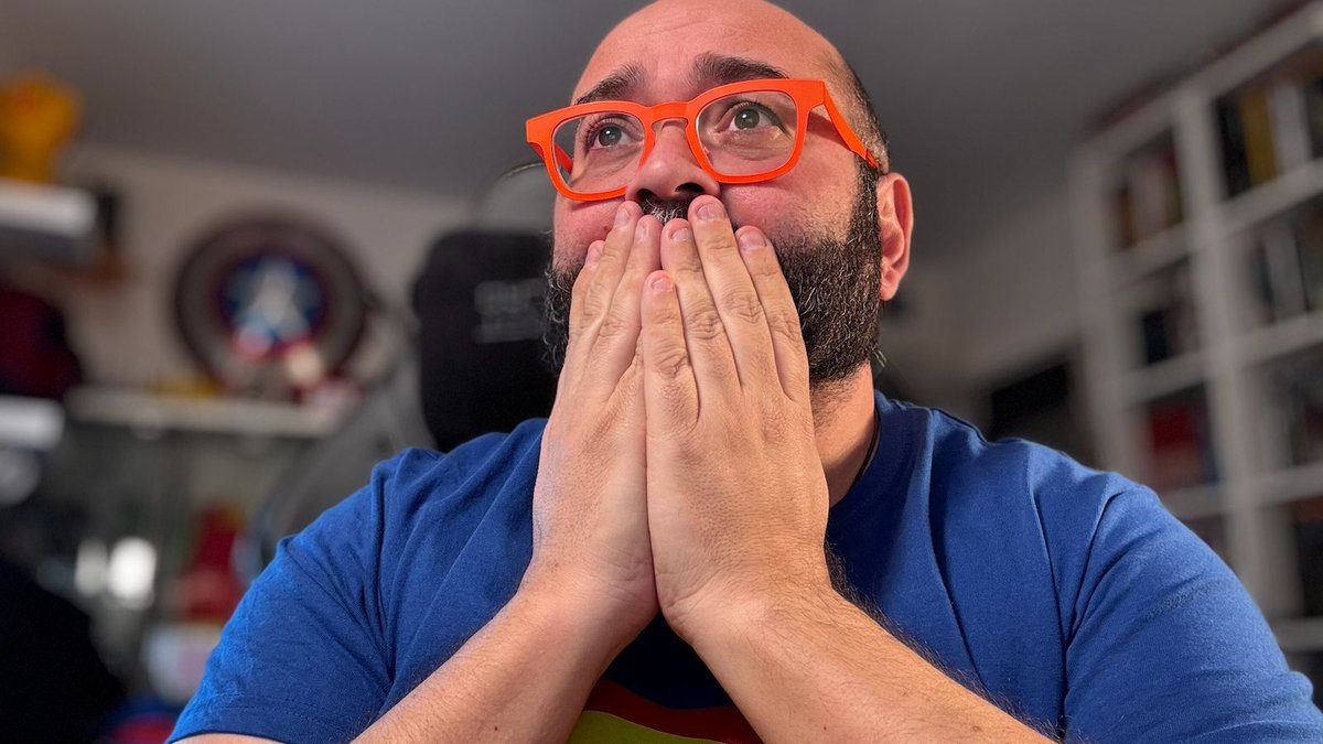 PacoHernandezs's tweet photo. Amigos escribiéndome, lectores escribiéndome, seguidores escribiéndome, emocionados, y enviando un mensaje que dejó muy claro Superman&amp;Lois: necesitábamos a Superman, lo necesitamos en nuestras vidas, necesitamos que la esperanza vuelva porque algo no va bien en este mundo https://t.co/o0yP8pNTdN