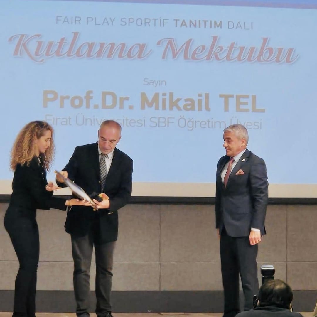GSB_Elazig's tweet photo. Herkes İçin Spor Federasyonu 
İl Temsilcimize Anlamlı Ödül 

F.Ü/SBF Rekreasyon Bölüm Bşk. Prof.Dr. Mikail TEL hocamız, TMOK’ın 2023 Türkiye FairPlay Ödüllerinden “Kutlama Mektubu” alanında ödüle layık görülmüştür. 

Hocamızı, tebrik ediyor ve başarılarının devamını diliyoruz. https://t.co/2CHOMBhPNx