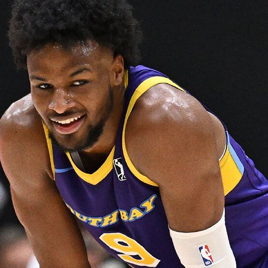 LakeShowYo tweet media