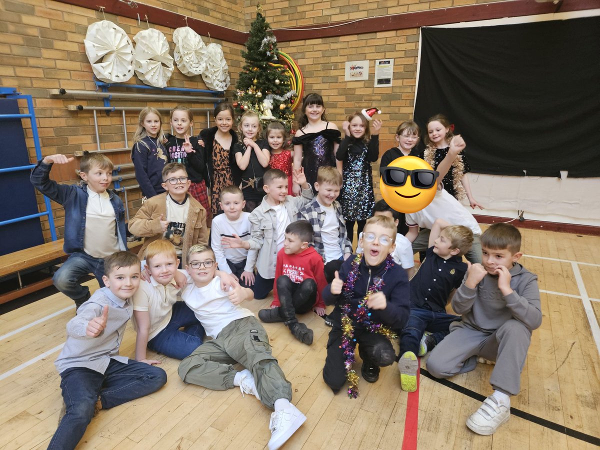 Looking party ready P4! <a href="/KBarr_16/">Mrs Barr</a>