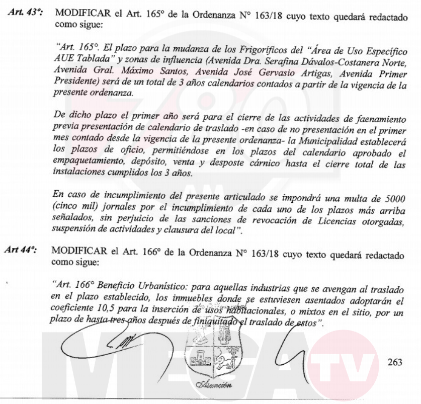 780AM's tweet photo. #Info780🔴 | La Municipalidad de Asunción promulgó la ordenanza que establece la mudanza o conversión de frigoríficos de la zona de Tablada, según reportan

👉En efecto, tendrán 1 año de plazo para suspender faenamiento en el sitio

#780AM @Megatv_py https://t.co/pRATWVVYE8