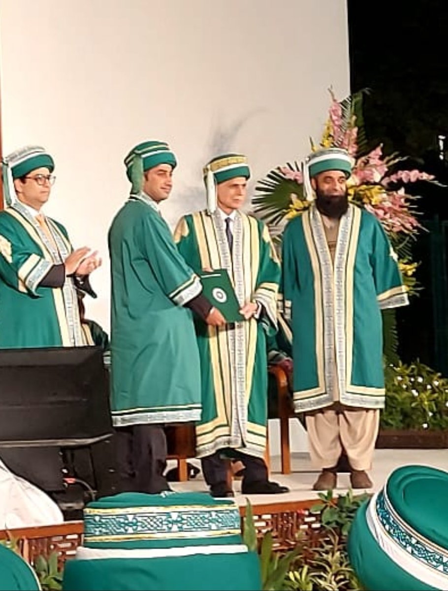 We are thrilled to celebrate the graduation of our first ERCP fellowship program fellow, Dr. Masood Karim! He was nominated for Best Research Fellow and proudly secured the runner-up prize.<a href="/AdilHaiderMD/">Adil Haider</a> <a href="/ZainabASamad/">Zainab Samad</a> <a href="/AKUGlobal/">Aga Khan University</a>