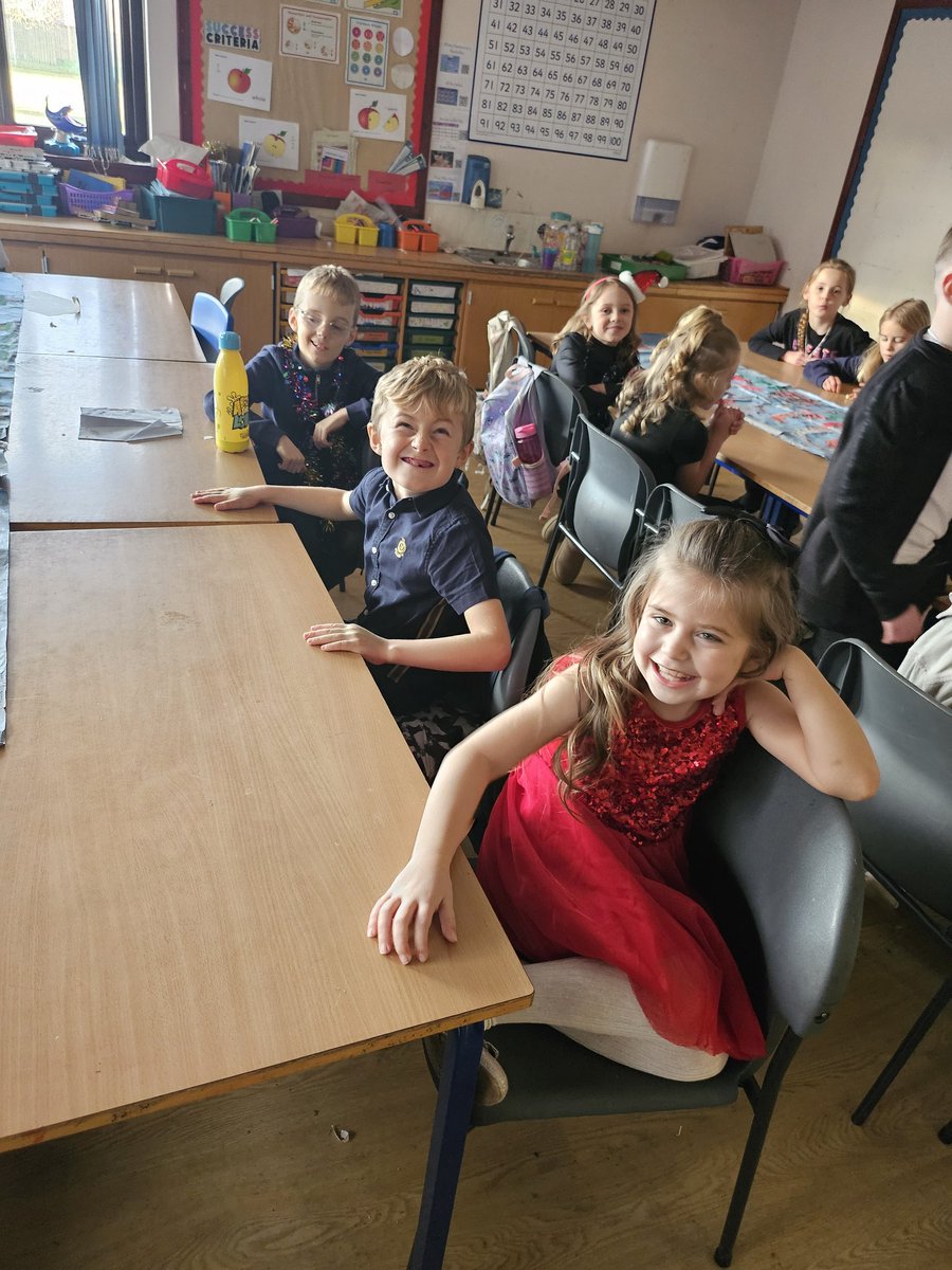 Pre party pics! <a href="/KBarr_16/">Mrs Barr</a>