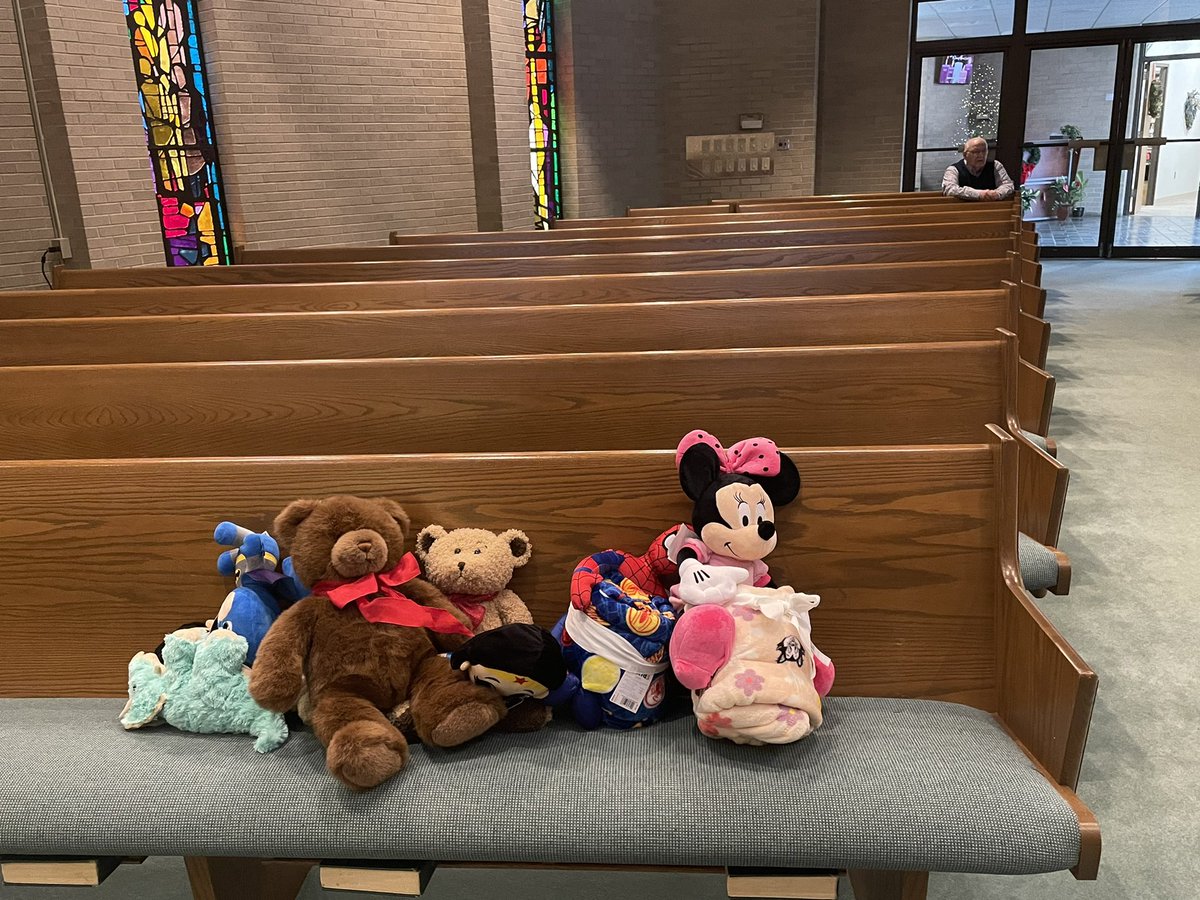 TheForestCS's tweet image. Huge thanks to Aspen Hill Christian Church for your beautiful toy donation! Our families have so much to be thankful for this holiday season! @CSconnect_MCPS @DrJaneEnnis @LearnerOSSI