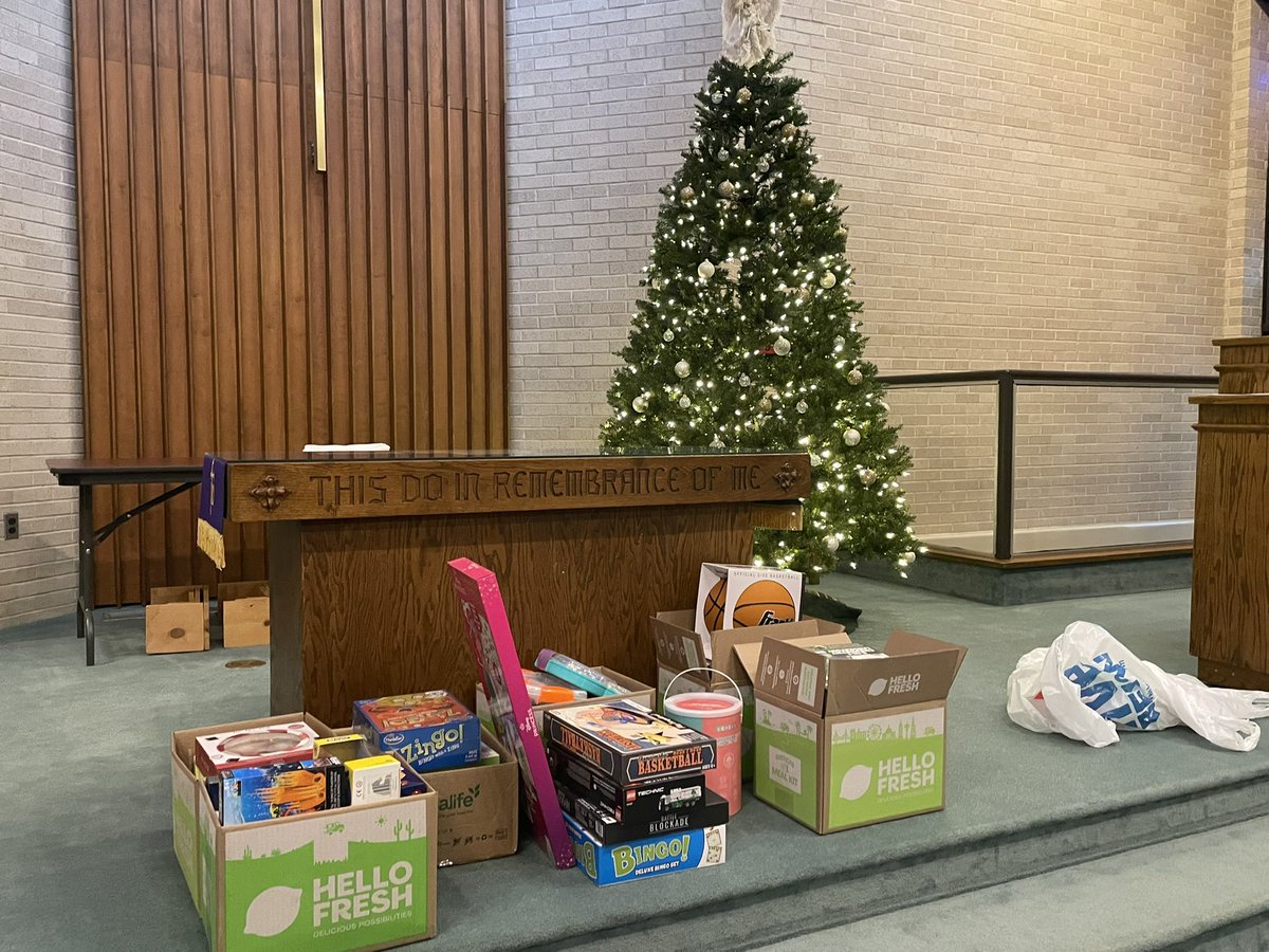 TheForestCS's tweet image. Huge thanks to Aspen Hill Christian Church for your beautiful toy donation! Our families have so much to be thankful for this holiday season! @CSconnect_MCPS @DrJaneEnnis @LearnerOSSI