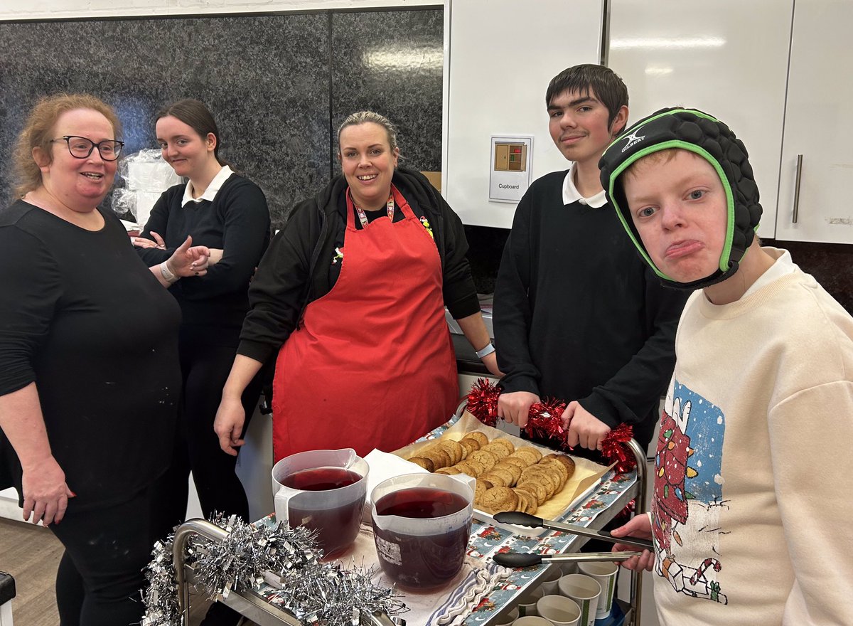 The <a href="/ASDANeducation/">ASDAN</a> Foodwise group wanted to thank the staff for their support this term, so today they were offering mulled punch and snickerdoodle cookies for an end of term treat. Yum! 😋