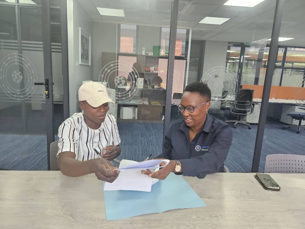 KoBold_Metals's tweet photo. In an aim to boost athletes in Zambia and with the successes of women’s football, KoBold Metals is proud to partner with Racheal Kundananji, a trailblazer and inspiration to countless young athletes. Here's to empowering dreams on and off the pitch! https://t.co/rZzHgl5AB3