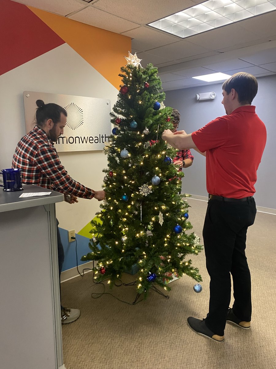 Commonwealth_HQ's tweet photo. Our Commonwealth family is spreading holiday cheer far and wide! ❤️🎄
 
From festive office dinners in Atlanta and Spokane to Columbus decorating Christmas trees with cookies and cocoa, the joy is everywhere. https://t.co/kU3Z57lOpn