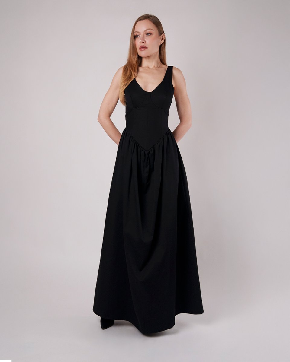 Mood_Fabrics's tweet image. ✨ Add timeless elegance to your wardrobe with our new FREE sewing pattern—The Valentina V-Waist Dress! 👗

#FreeSewingPattern #MoodValentinaPattern #VWaistDress #SewingPattern #MadeWithMood #MoodFabrics #DressSewingPattern #MadeWithMood
