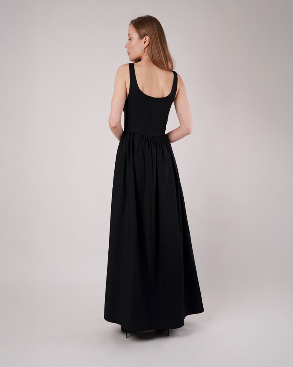 Mood_Fabrics's tweet image. ✨ Add timeless elegance to your wardrobe with our new FREE sewing pattern—The Valentina V-Waist Dress! 👗

#FreeSewingPattern #MoodValentinaPattern #VWaistDress #SewingPattern #MadeWithMood #MoodFabrics #DressSewingPattern #MadeWithMood