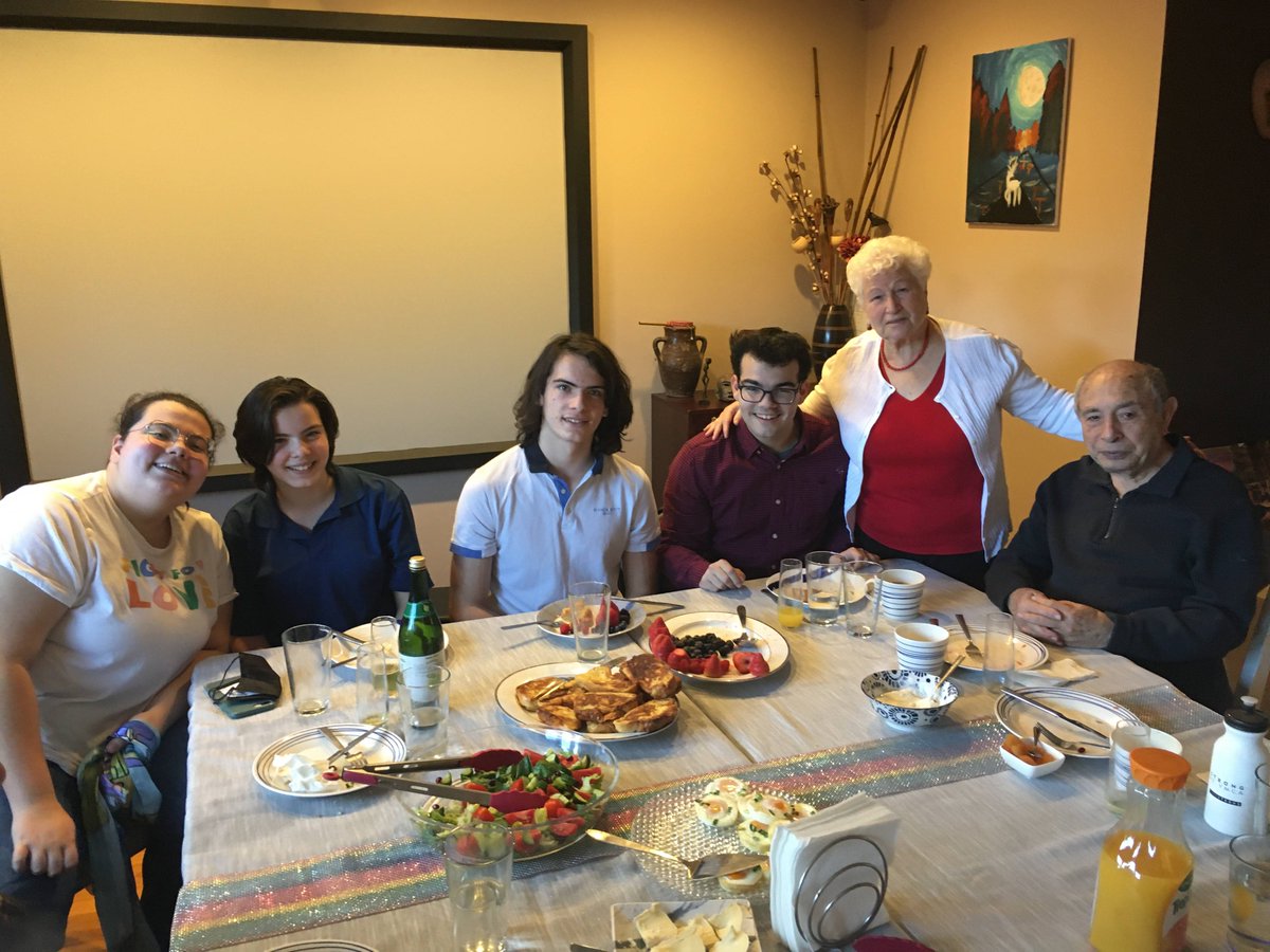 kamander's tweet photo. 3 years ago today, we got together with our family for lunch and an early birthday celebration. #TBT https://t.co/P0QgO5Xe7k https://t.co/z10CBkTNGY
