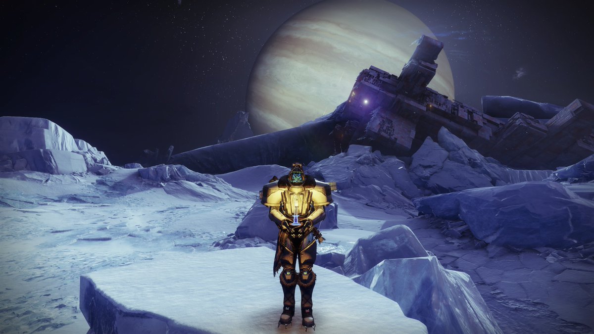 All_Mike__'s tweet photo. I call him... The Cadmus Fridge @Destiny2Team @DestinyTheGame #DawningFashion #Destiny2 #destiny2fashion https://t.co/YAqXekbuLe
